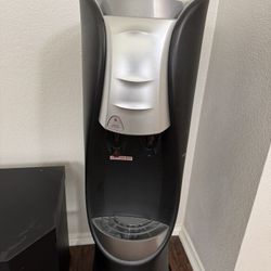 Water dispenser