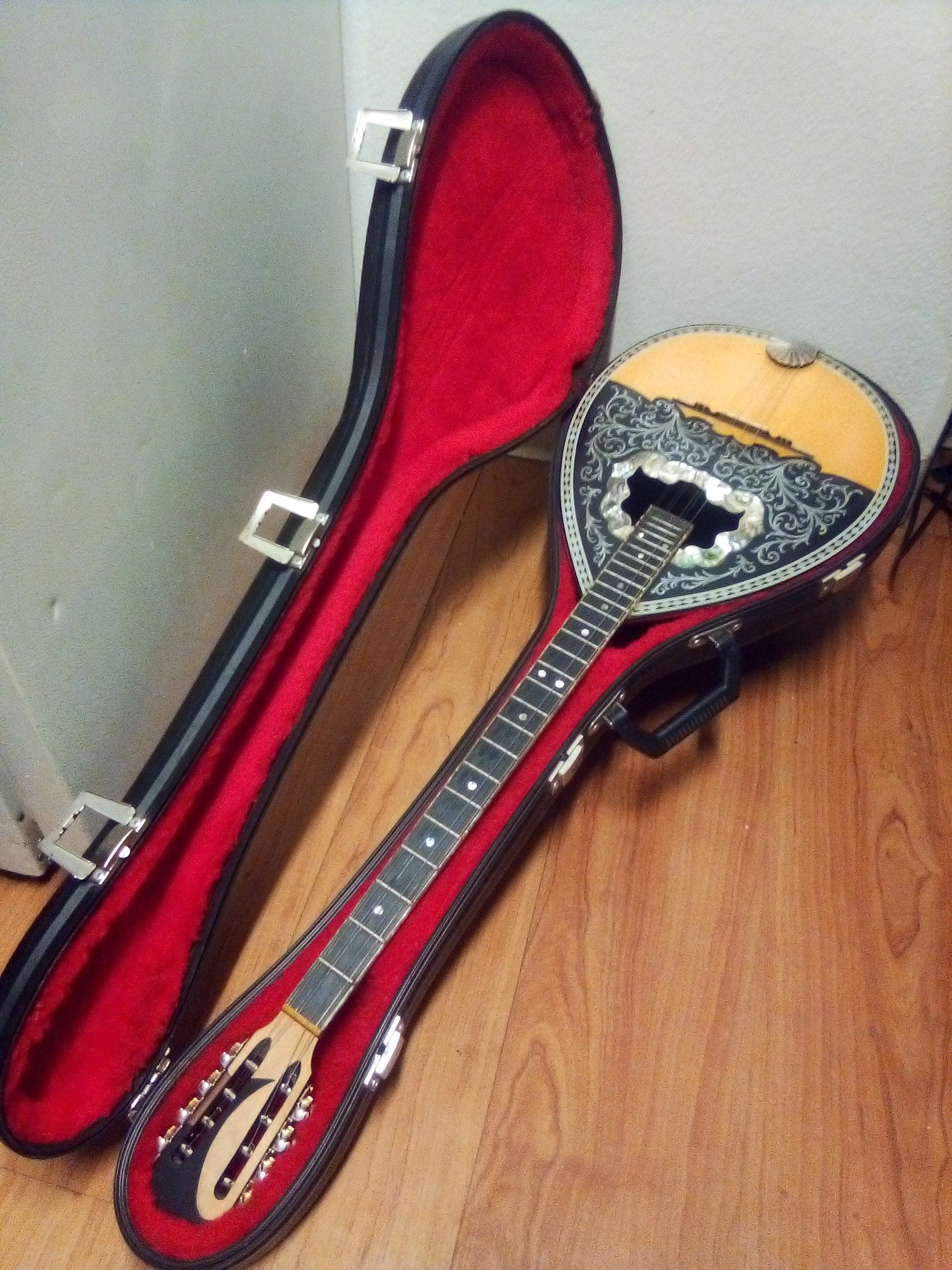 Authentic Greek Bouzouki
