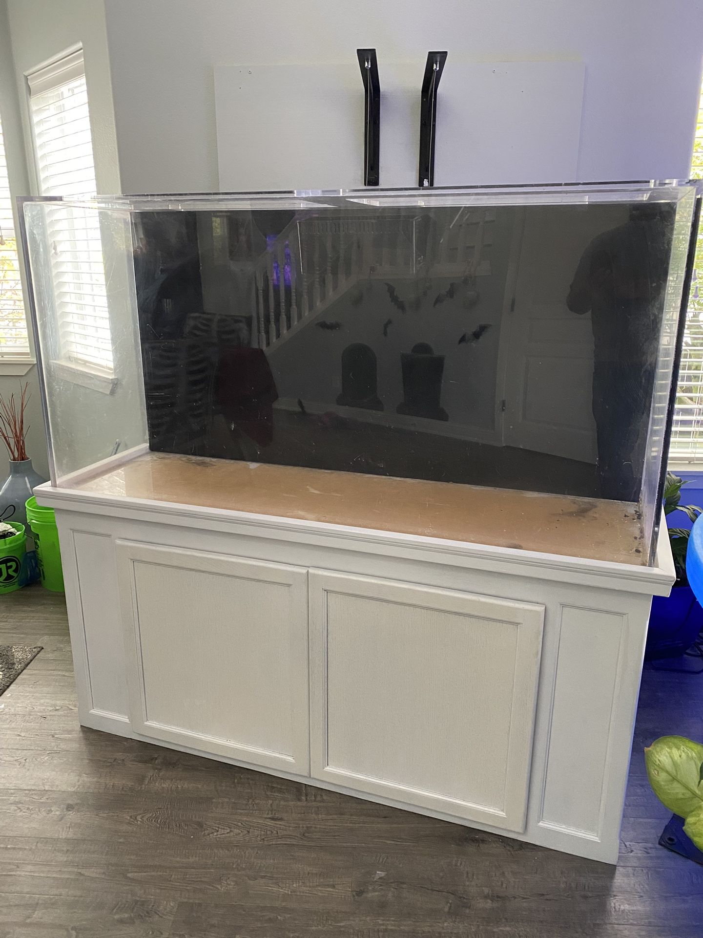 140 Gallon Aquarium