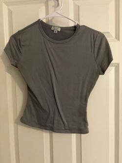 Gray Short Sleeve Fitted T-Shirt Size M