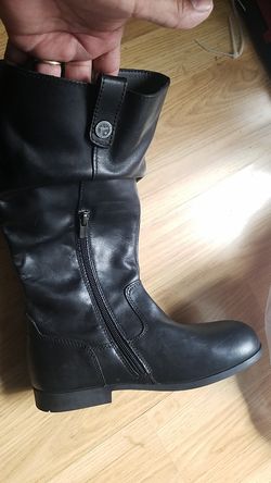 New birkenstock lthr boits sz5 blj if up its available