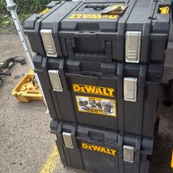 New Dewalt Pack Out Box 3 Boxes