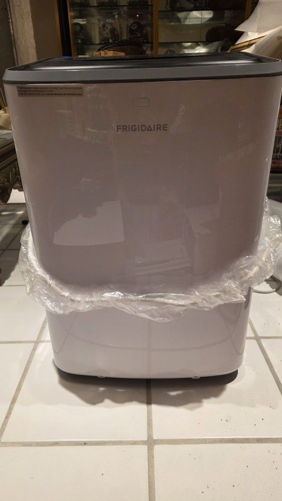 Frigidaire Air 13,000 BTU Portable Air Conditioner