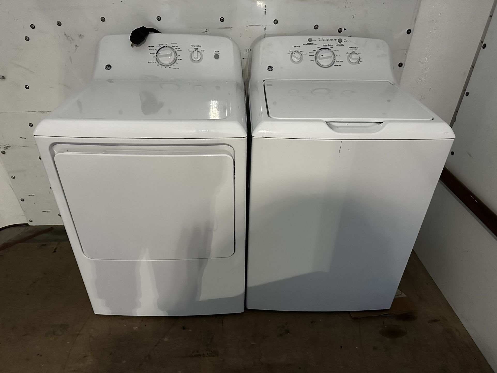 “Like New” GE Washer And Dryer