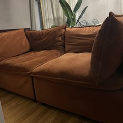 Albany Park Couch W/ Ottoman 