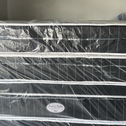 King Sizes New In Plastic Mattresses 🚨 We Deliver 🚚