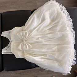 Little girls dress size 6