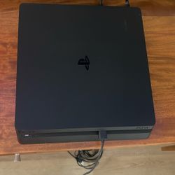 PS4 Slim & Controller 