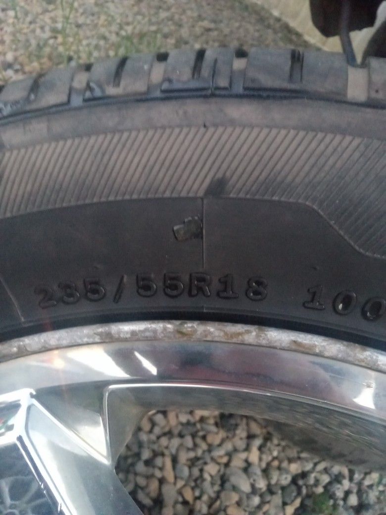 235 55 18