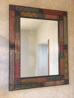 Wall mirror like new