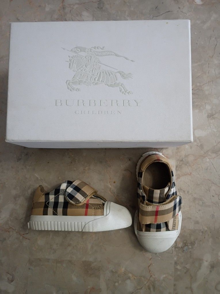 Burberry Shoes