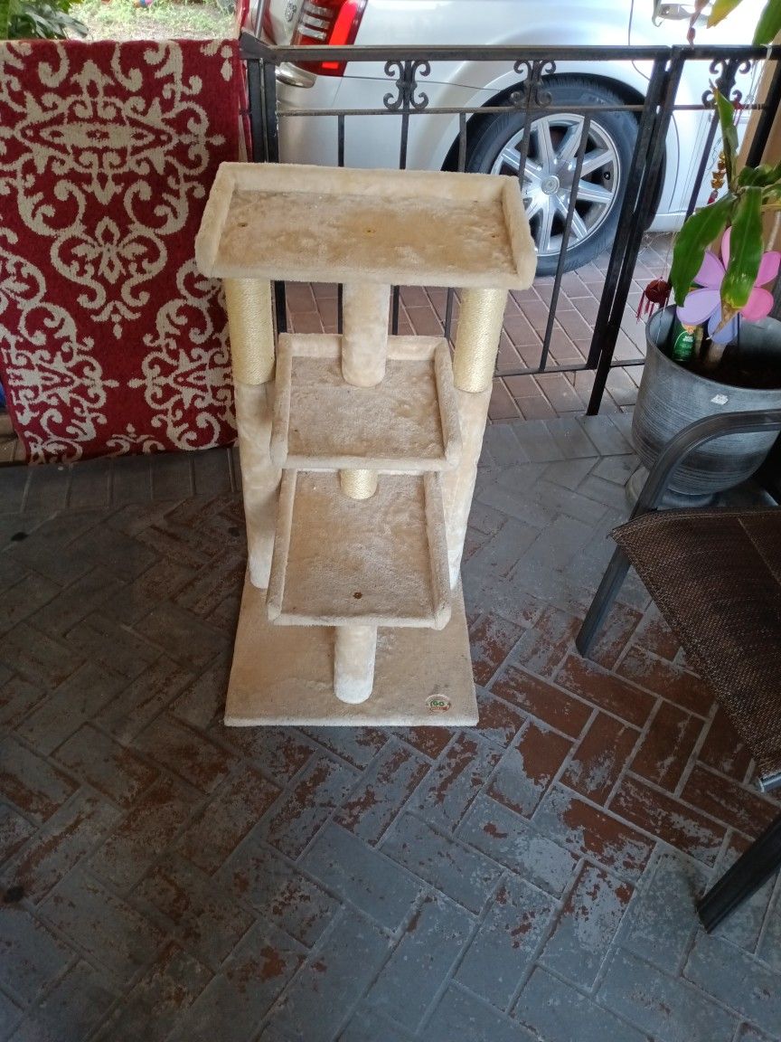 Cat Stand For Sale In Oakland Park FL OfferUp cat-stand-for-sale-in-oakland-park-fl-offerup