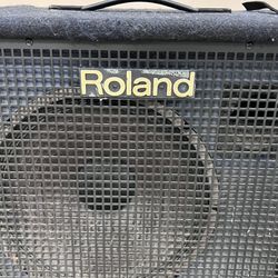Roland KC-500 Stereo Mixing Keyboard Amplifier