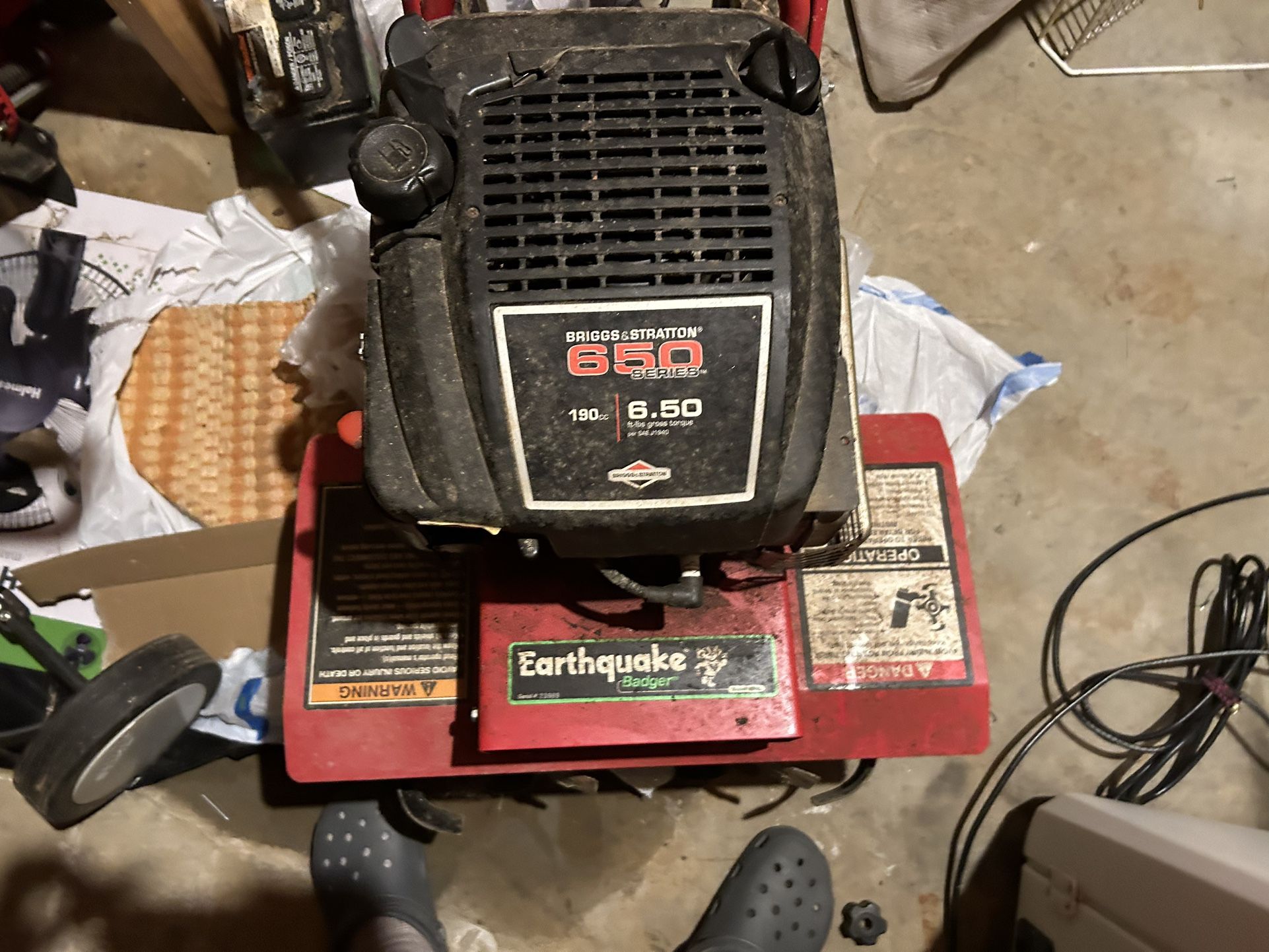 Earthquake Super Tiller