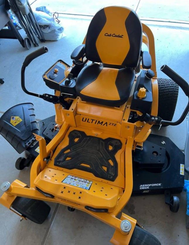 Ultima ZT2 60 in. Fabricated Deck 24HP V-Twin Kawasaki FR Series Engin