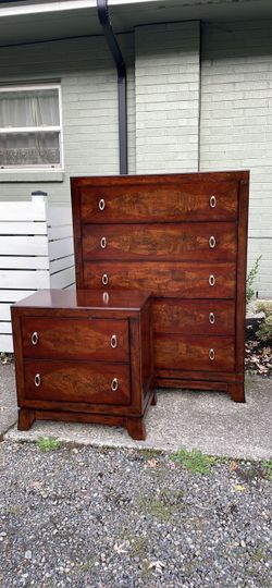 Wood Dresser and Nightstand Bedroom Set