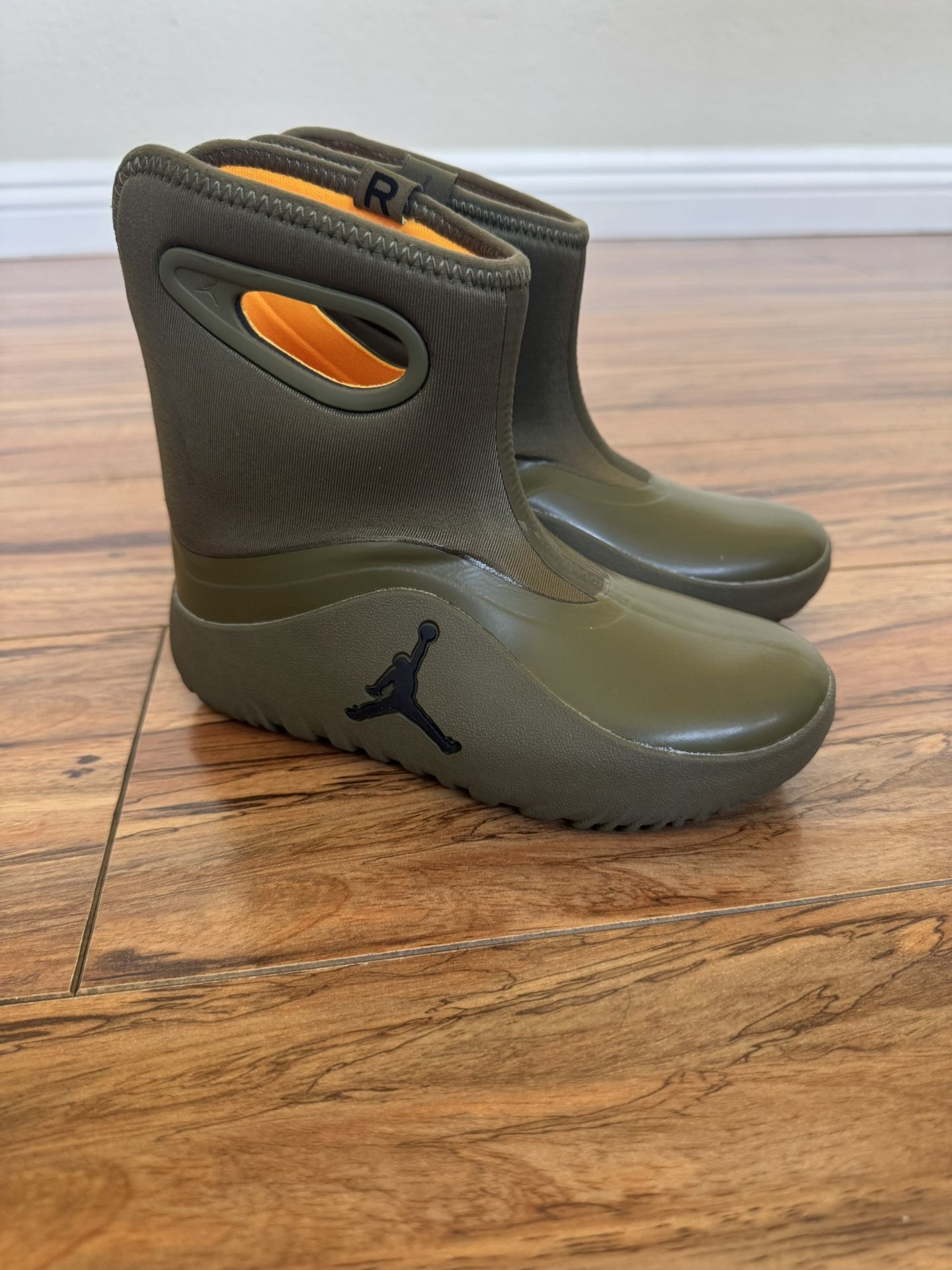 Jordan Lil Drip Little Kids' Boots Sz 11C (FB9918-200)