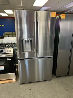 LG COUNTER DEPTH STAINLESS STEEL FRIDGE