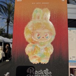 THE MONSTERS Big into Energy Series-ROCK THE UNIVERSE Vinyl Plush Doll