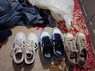 Boys shoes