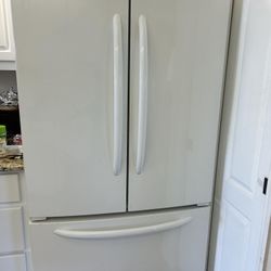 White French Door Refrigerator 