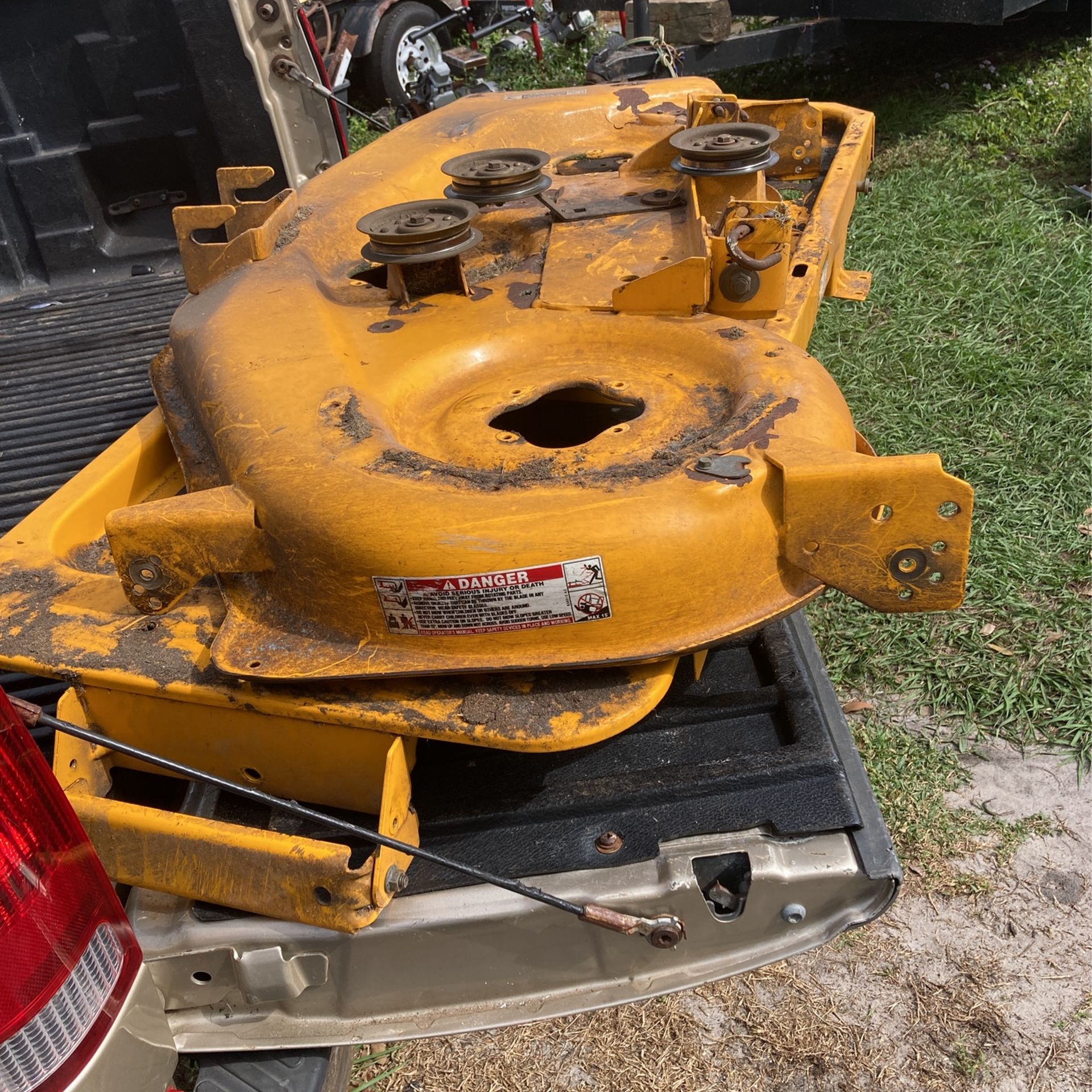 52” Cadete Deck Chassis And Hidráulica Pumps