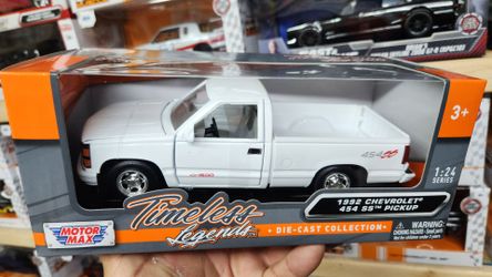 TIMELESS LEGENDS 1/24 SCALE DIECAST METAL