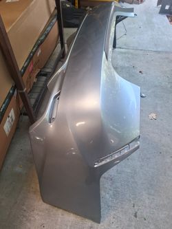 Rear  bumper  toyota  camry  se  or xse fit 2018-2023