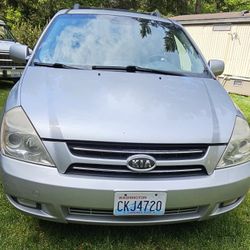 2006 Kia Sedona 