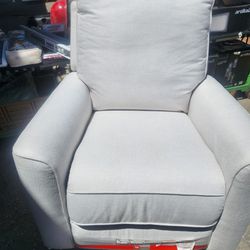 Manual Recliner In White Fabric