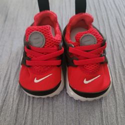 Black And Red Nike Toddler Size 4c