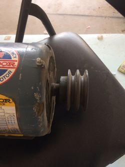 Baldor motor 1.5 hp. Industrial. 1725 rpm