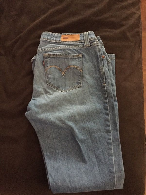 Women's Levi's