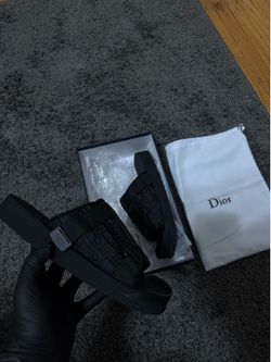 All black CD men slides size 10