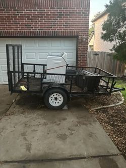 Single Axle Utility Trailer with Mesh Sides