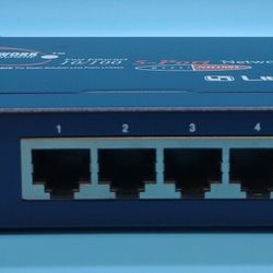 Linksys NH1005 5-Port Fast Ethernet 10/100 Network Hub With Power Cord