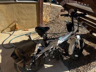 White Lectric XP 1.0 Folding E-Bike + Accessories — $375 OBO