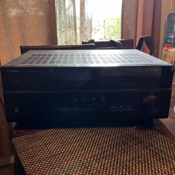 Yamaha Natural Sound Av Receiver RX-V675