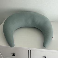 Snuggle Me Organic Nursing Pillow 