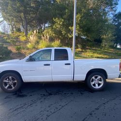 •2005 Dodge Ram 1500
•221,000 miles
•$4,700 firm 
•5.7L HEMI Magnum V8
•Strong towing/hauling capabilities, and spacious, comfortable interior 
•Augus