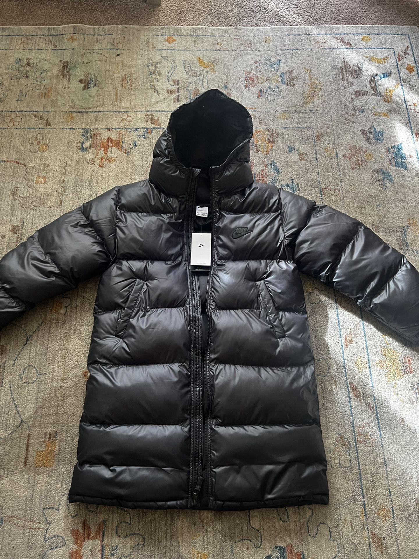 XL NIKE PUFFER FOR KIDS