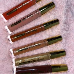 Lip Gloss Plumpers $6