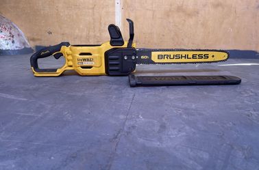 DEWALT FLEXVOLT 60V MAX 18in. Brushless Cordless Battery Powered Chainsaw (Tool Only