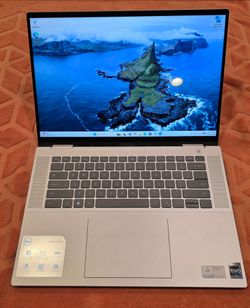 Dell Inspiron 16 2in1 P119F