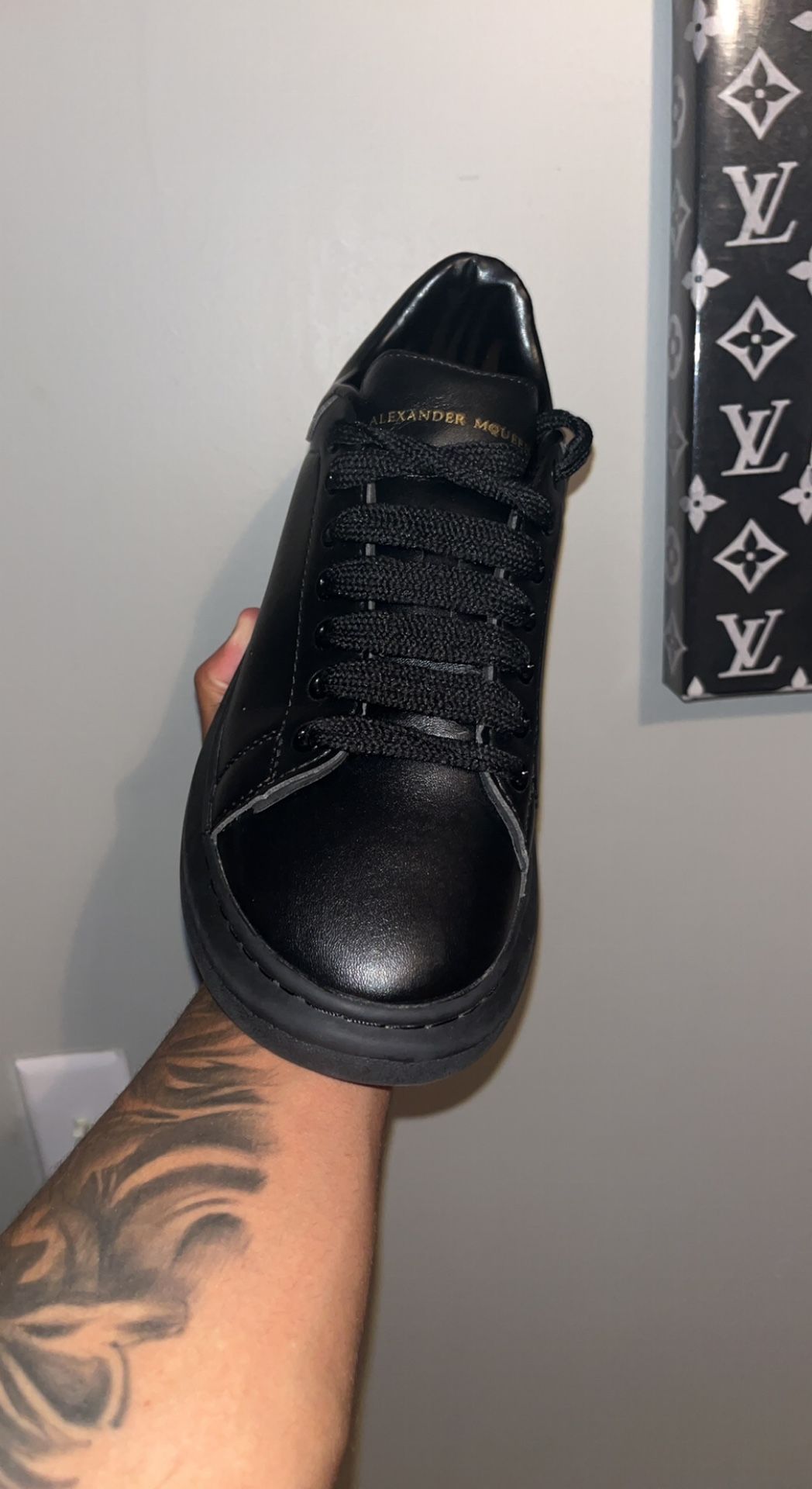 McQueens Size 9