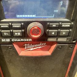 Milwaukee Speaker Bluetooth 