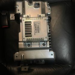 Infiniti G37 Bose Amplifier Set