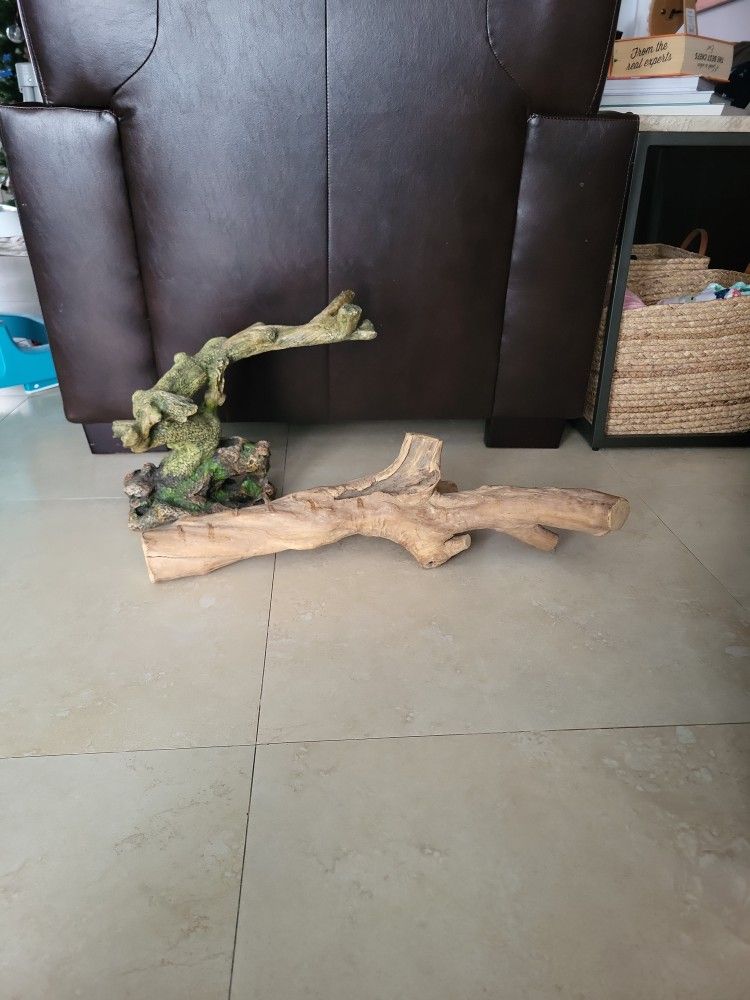 Pet accessories - Basking Log 