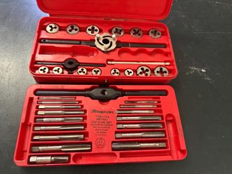 Used but still a good working condition Is missing some pieces But please check all the pictures SNAP-ON METRIC TDM -117A TAP & DIE SET