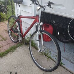 Trek Multi Track Hybrid 8x3speeds,700cc Wheels, 20 Inch Bike 